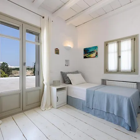 Vinea Paros Piso Livadi