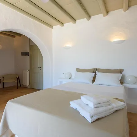Vinea Villa *