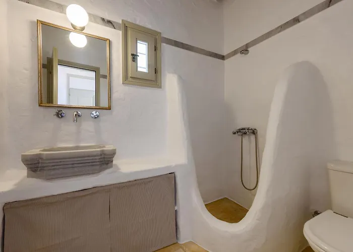 Vinea Paros * Píszo Livádi